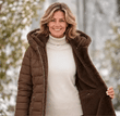 Lade das Bild in den Galerie-Viewer, Nordelle – der Wintermantel, der wärmt und der Figur schmeichelt

